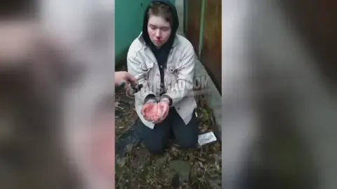 ⁣Русская закладчица любила пиздить чужой стаф, за что была наказана спортиками